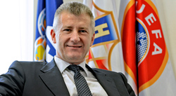 S-Davor-Suker_-President-of-the-Croatian-Football-Federation.jpg
