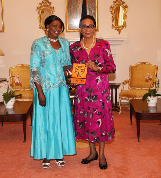 Maxine-Evans-Presents-Books-at-Government-House.jpg